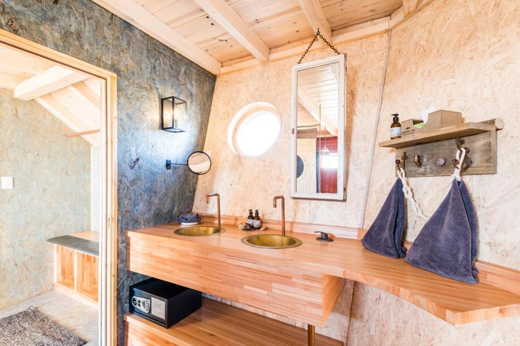 Shipwreck Lodge Mowebaai Exteriér fotografie